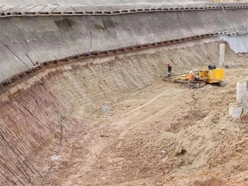 秦淮基坑边坡加固